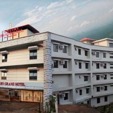 Century Grand Hotel Mananthavady Esterno foto